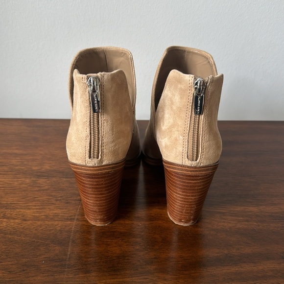 Vince Camino‎ Tan Leather Pointed Toe Booties 3.5 Inch Heels Size 8 - Picture 4 of 10